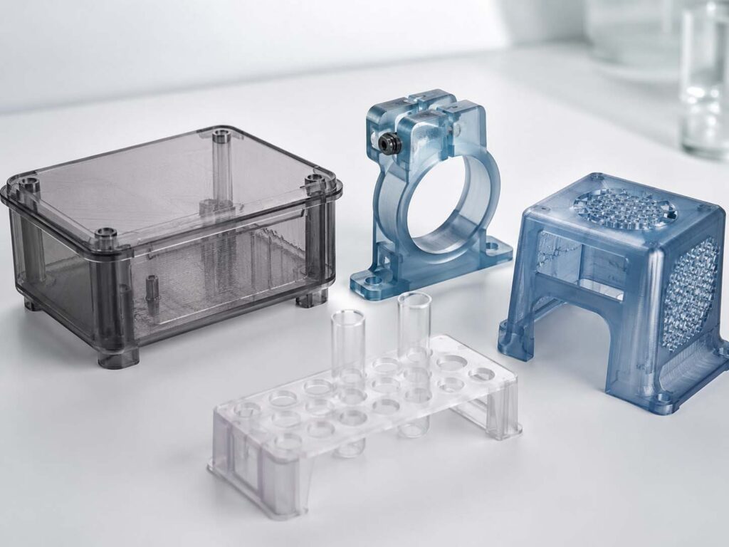 Priehľadné PCTG 3D výtlačky vrátane technického krytu, držiaka a laboratórneho stojana